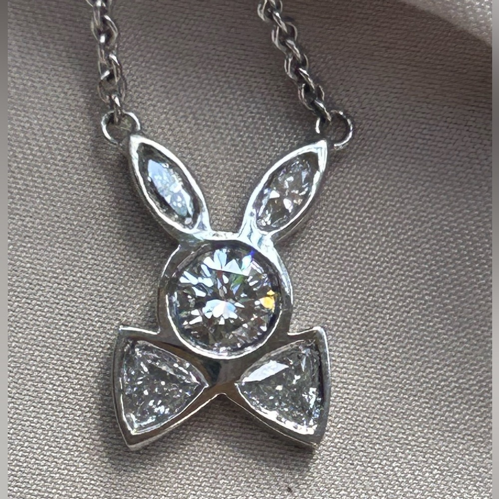 14K White Gold 1.06CTS EARTH MINED DIAMOND Vintage Bunny Pendant Necklace